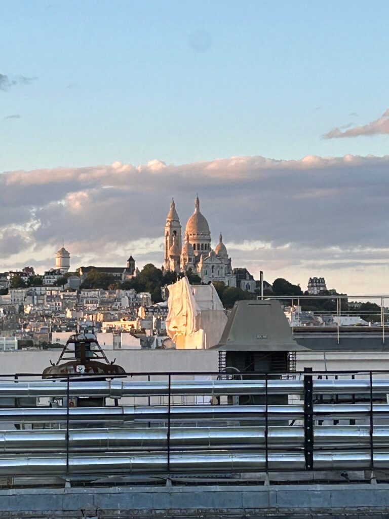 パリマリオットオペラアンバサダーホテル　ラウンジから見える景色